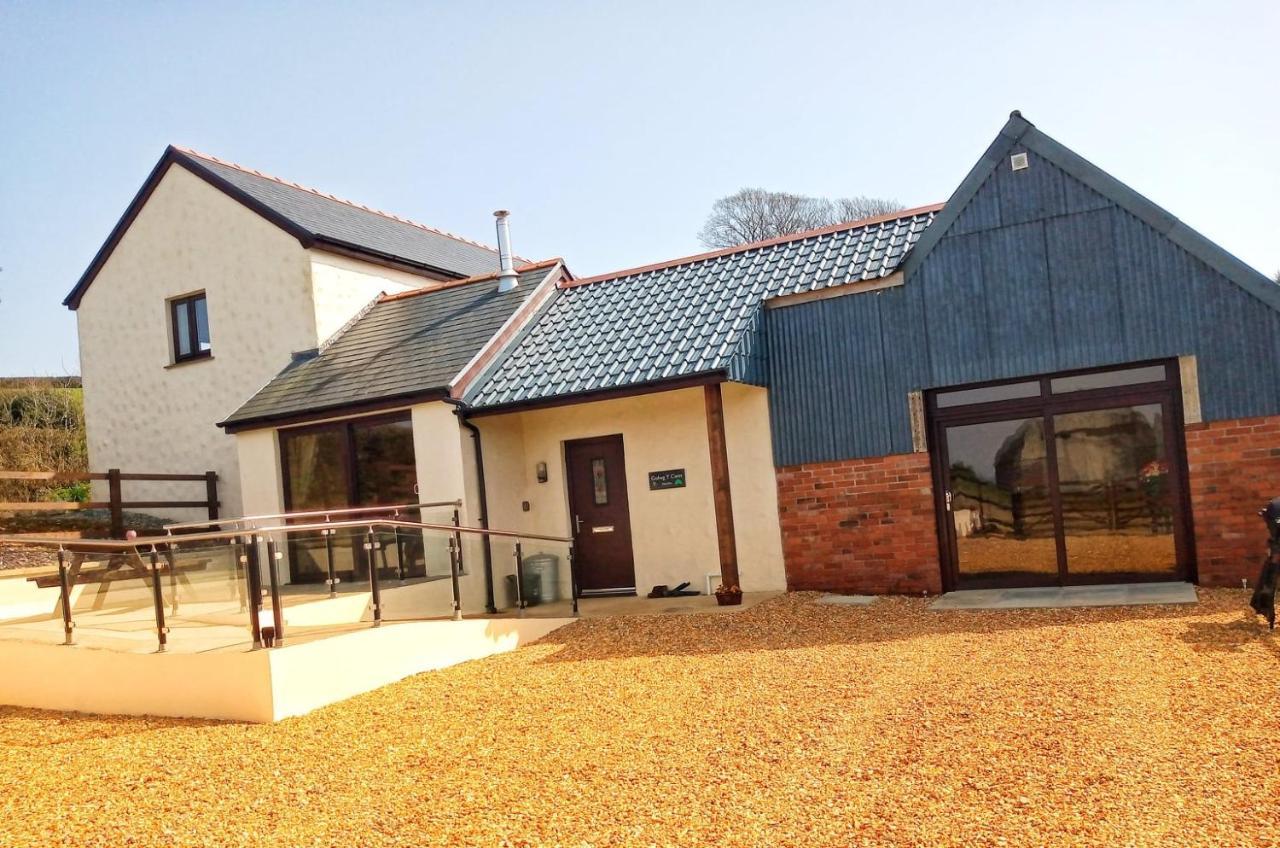 Luxury Cottage With Private Indoor Hot Tub+Woodlands Llanfyrnach Esterno foto